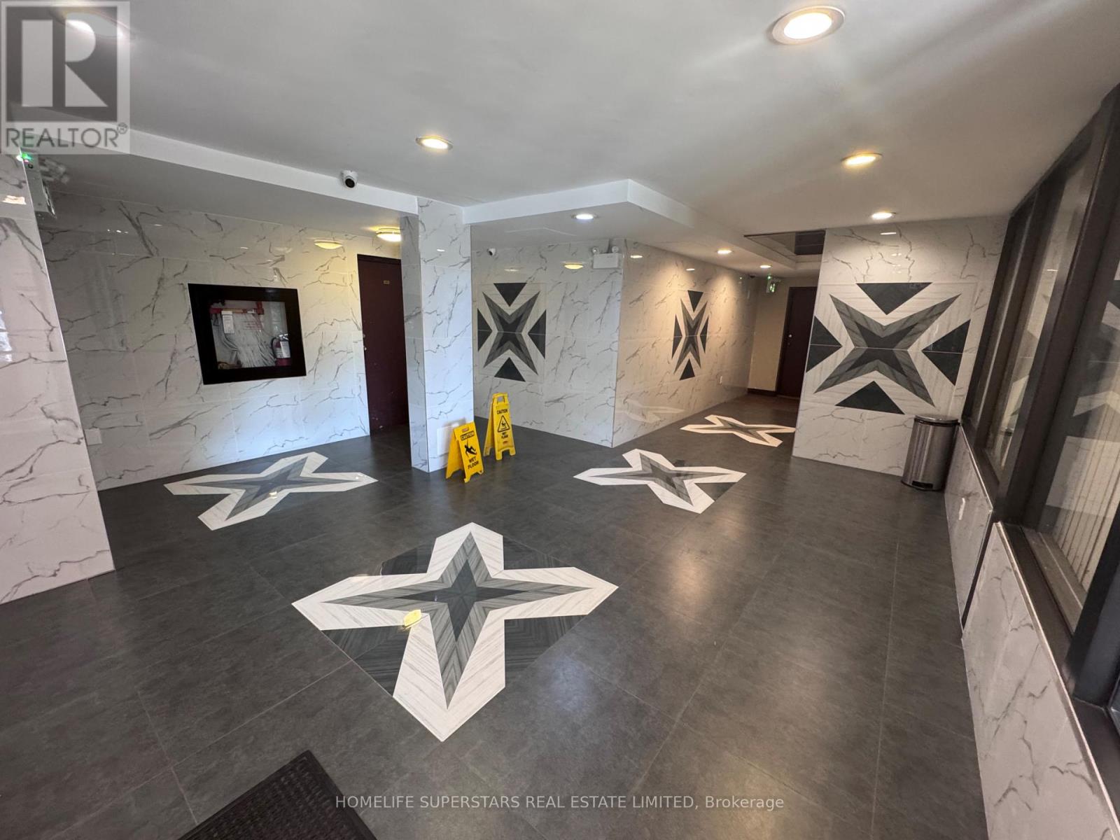 202 - 1445 Wilson Avenue, Toronto, Ontario  M3M 1J5 - Photo 2 - W12482818
