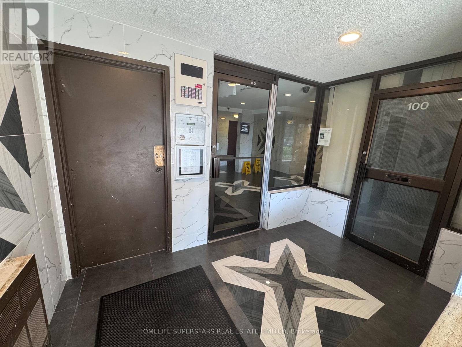 202 - 1445 Wilson Avenue, Toronto, Ontario  M3M 1J5 - Photo 11 - W12482818