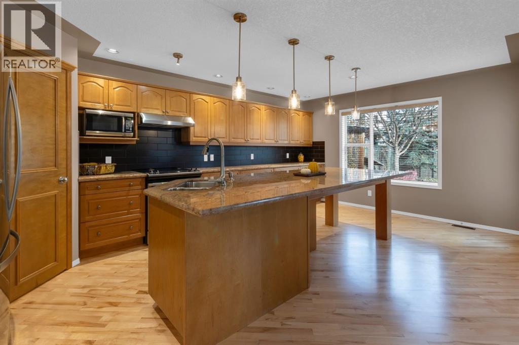 26 Springbank Rise Sw, Calgary, Alberta  T3H 4J6 - Photo 4 - A2266992