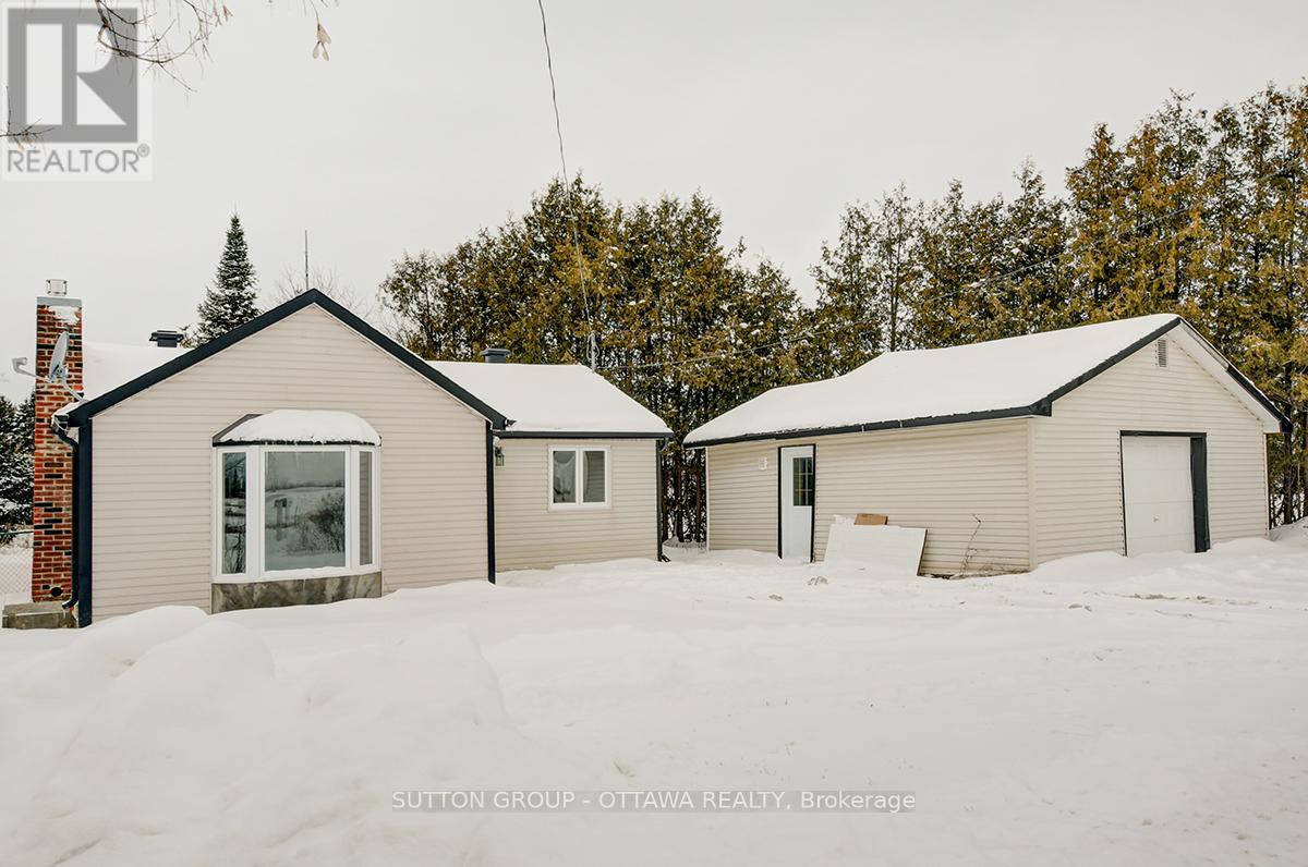 458 River Road, Ottawa, Ontario  K1V 1E7 - Photo 5 - X12058409