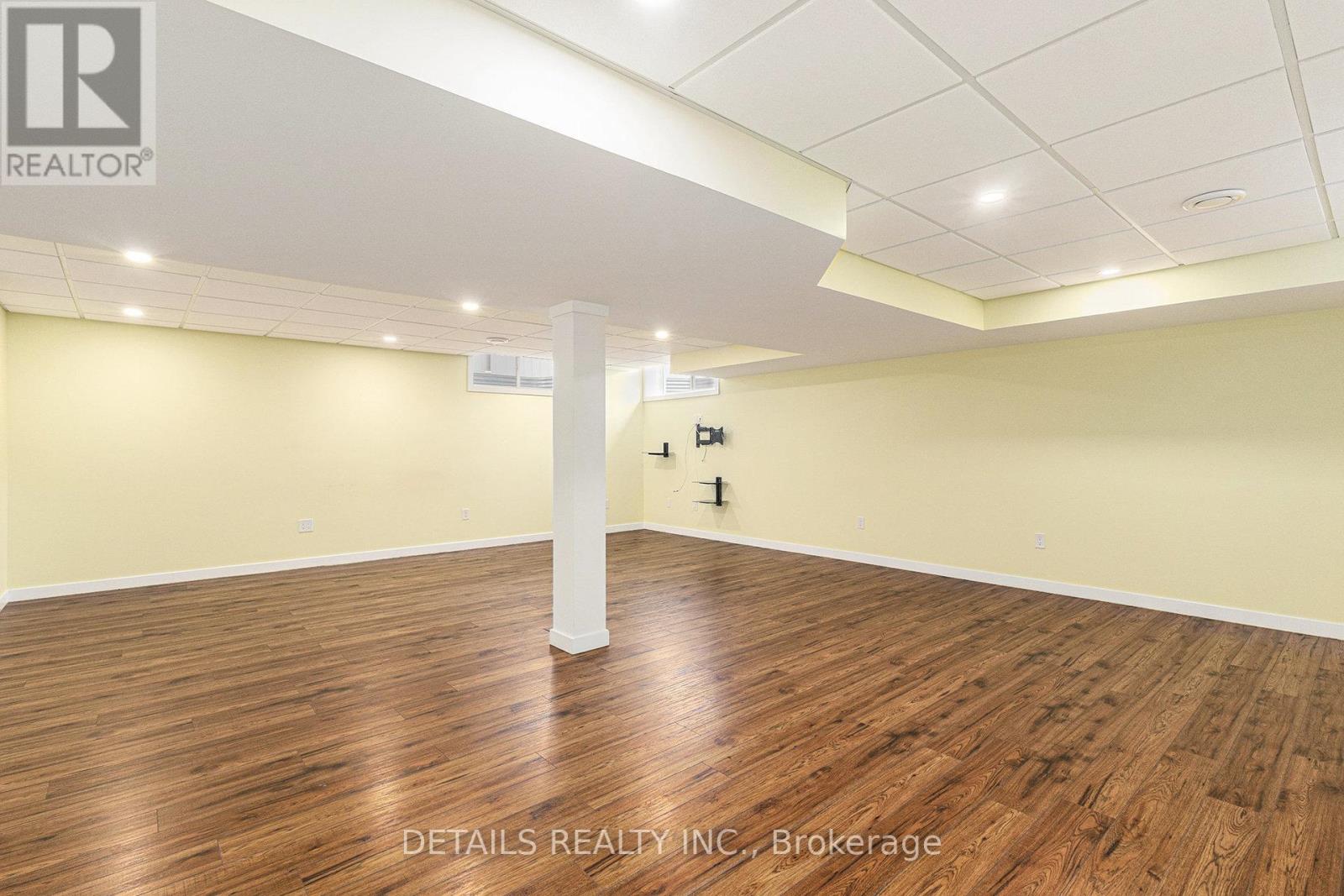 809 Pinnacle Street, Ottawa, Ontario  K4A 0L6 - Photo 10 - X12444651