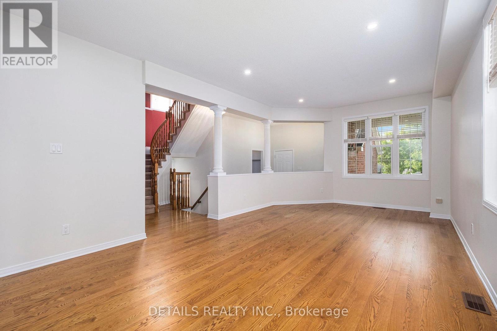 809 Pinnacle Street, Ottawa, Ontario  K4A 0L6 - Photo 9 - X12444651