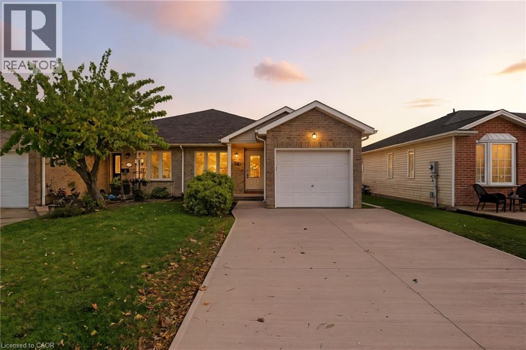 240 OAKCREST Avenue, Welland, Ontario