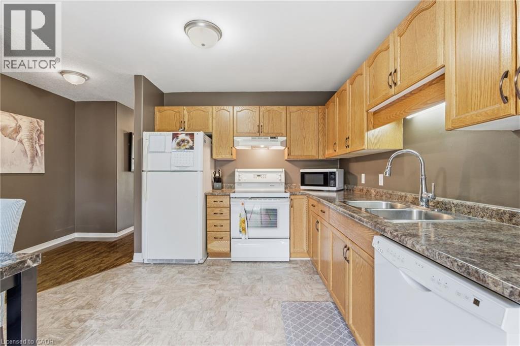 240 Oakcrest Avenue, Welland, Ontario  L3C 7K3 - Photo 16 - 40782221