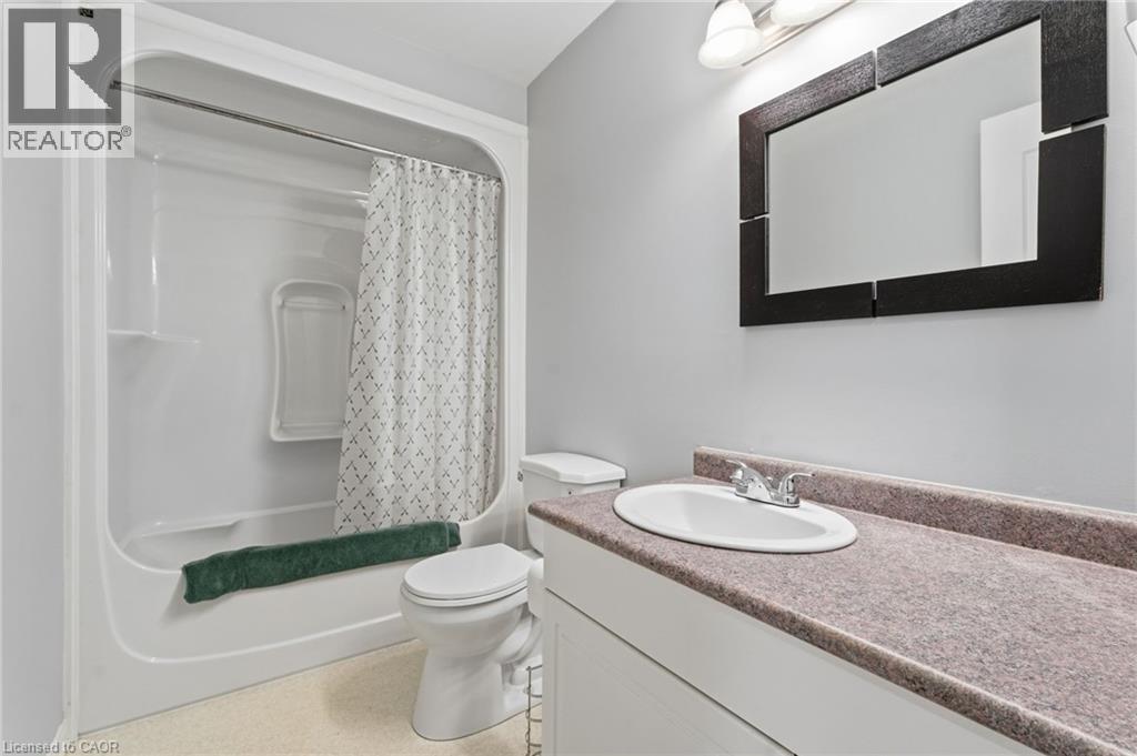 240 Oakcrest Avenue, Welland, Ontario  L3C 7K3 - Photo 31 - 40782221