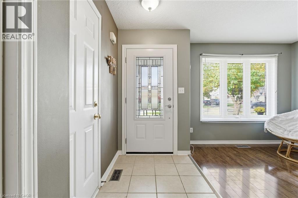 240 Oakcrest Avenue, Welland, Ontario  L3C 7K3 - Photo 6 - 40782221