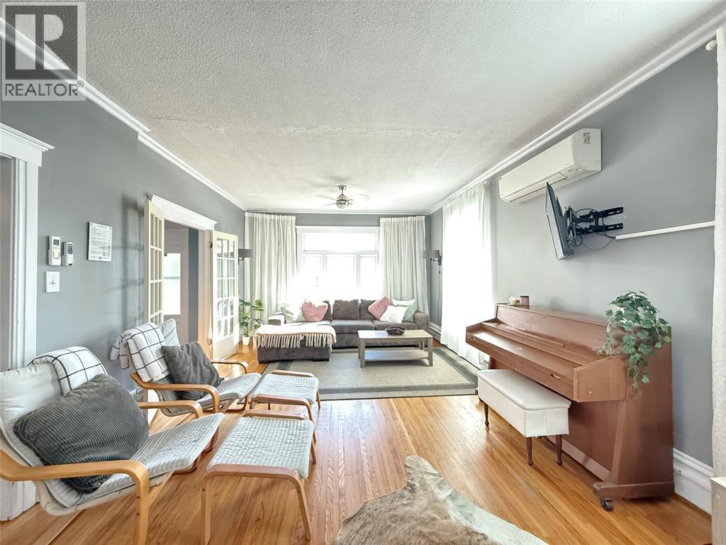 204 London Road, Sarnia, Ontario N7T 4V5 - Photo 4 - 25024217