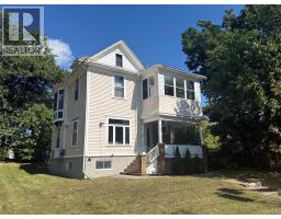 204 London ROAD, Sarnia, Ontario