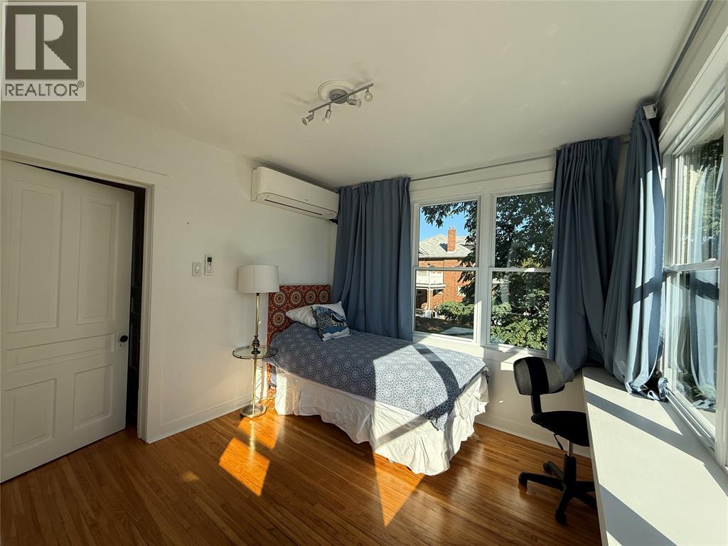 204 London Road, Sarnia, Ontario N7T 4V5 - Photo 15 - 25024217