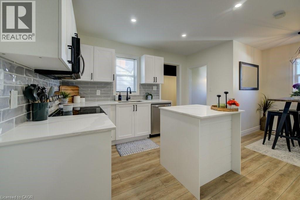 30 Elmwood Avenue, Cambridge, Ontario  N1R 4Y1 - Photo 8 - 40779558