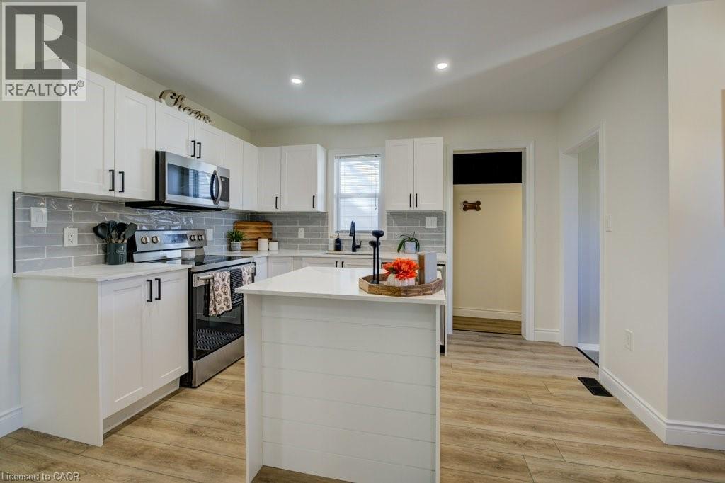 30 Elmwood Avenue, Cambridge, Ontario  N1R 4Y1 - Photo 9 - 40779558