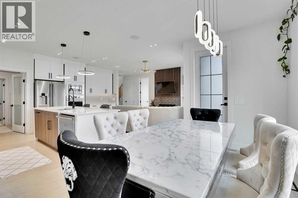 179 Kinniburgh Loop, Chestermere, Alberta  T1X 2S6 - Photo 7 - A2261678