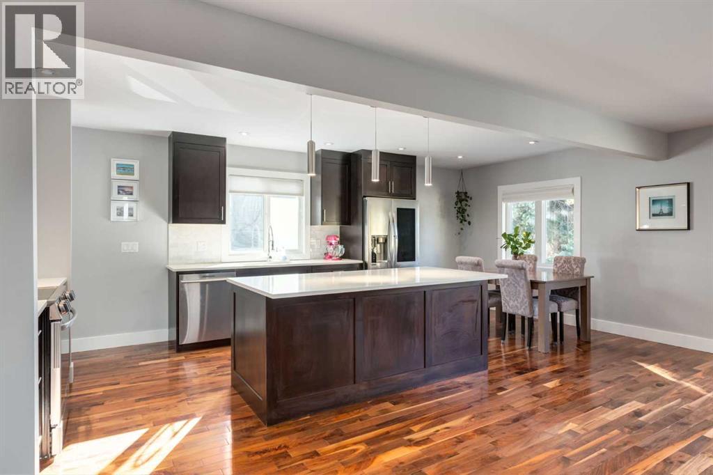 32 Calandar Road Nw, Calgary, Alberta  T2L 0P6 - Photo 9 - A2264826