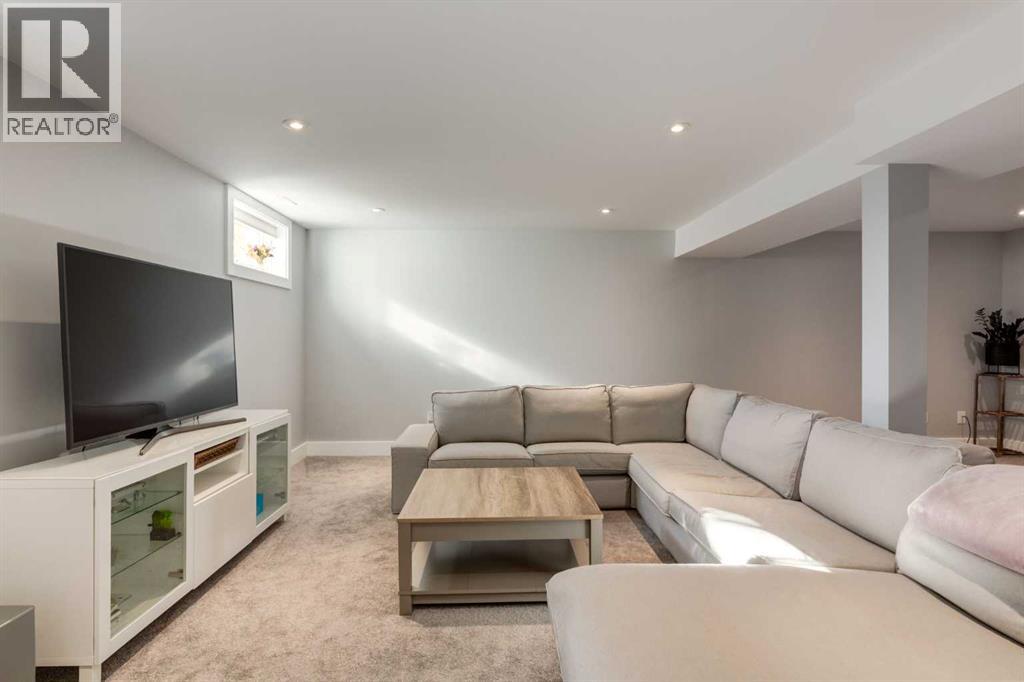 32 Calandar Road Nw, Calgary, Alberta  T2L 0P6 - Photo 30 - A2264826