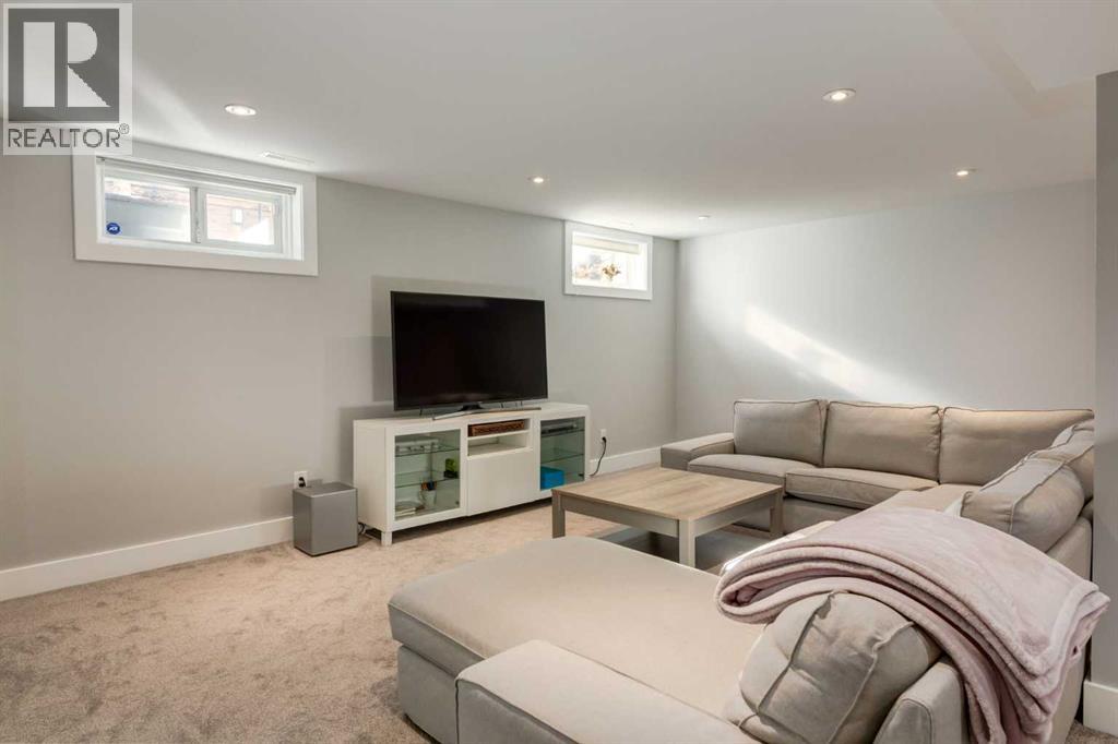 32 Calandar Road Nw, Calgary, Alberta  T2L 0P6 - Photo 29 - A2264826