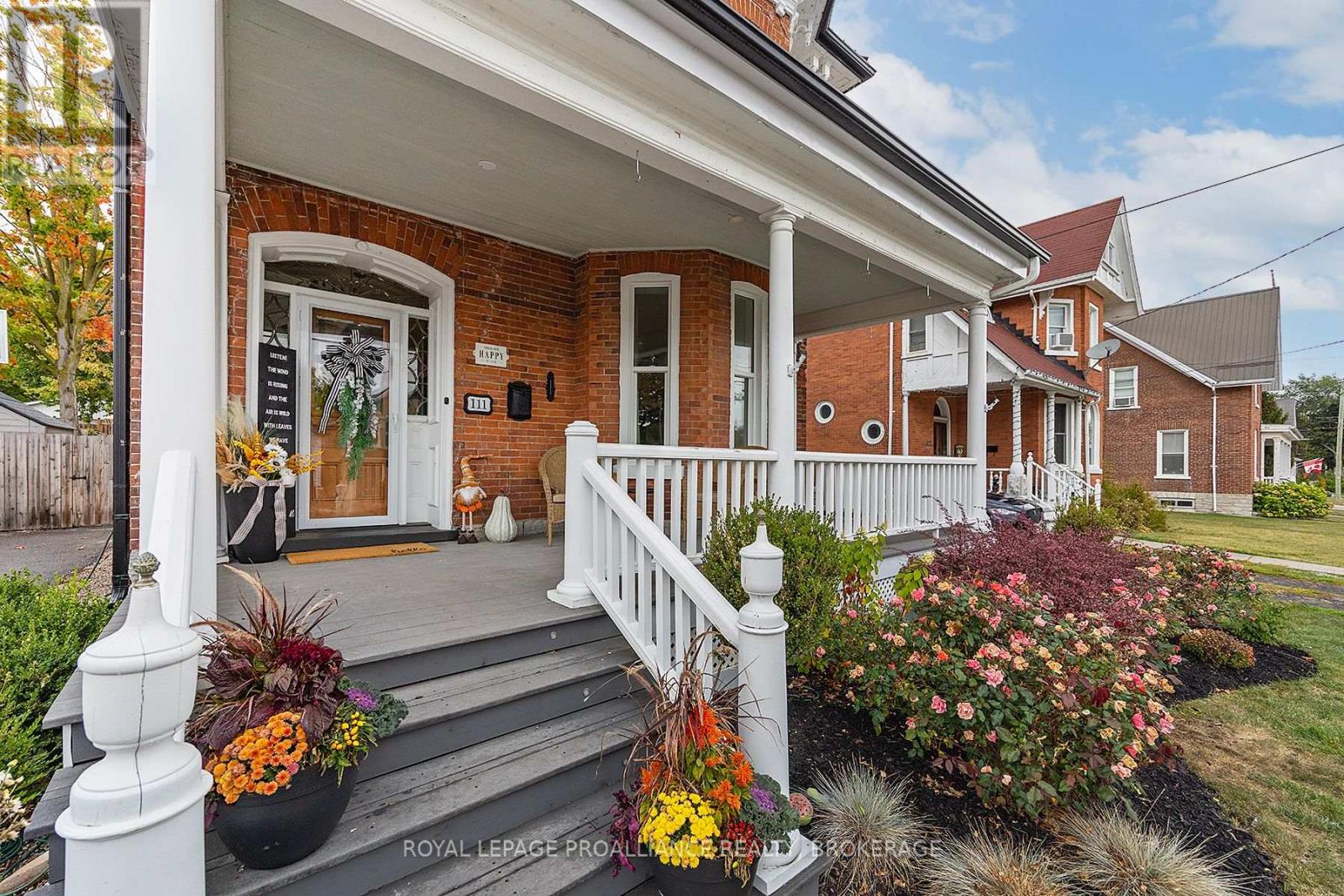 111 Dundas Street W, Greater Napanee, Ontario  K7R 1Z9 - Photo 2 - X12483403