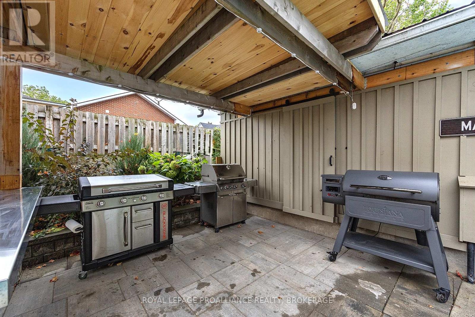 111 Dundas Street W, Greater Napanee, Ontario  K7R 1Z9 - Photo 32 - X12483403