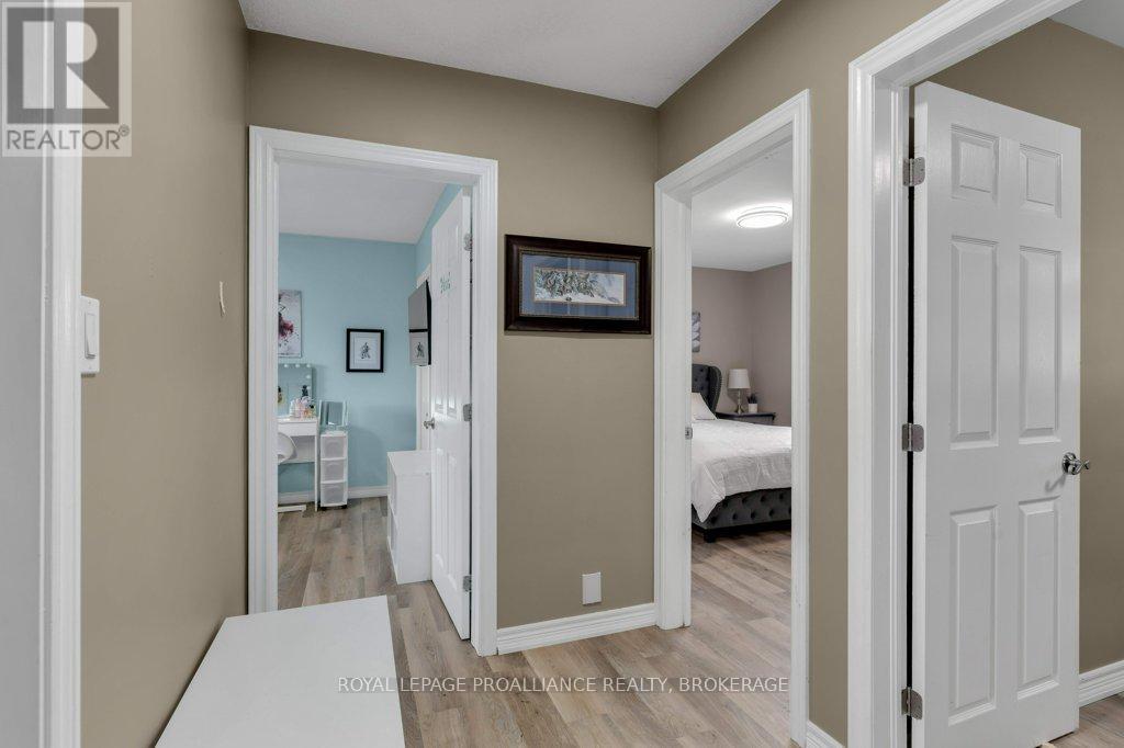 50 Princeton Place, Loyalist (Amherstview), Ontario  K7N 1E6 - Photo 21 - X12483423