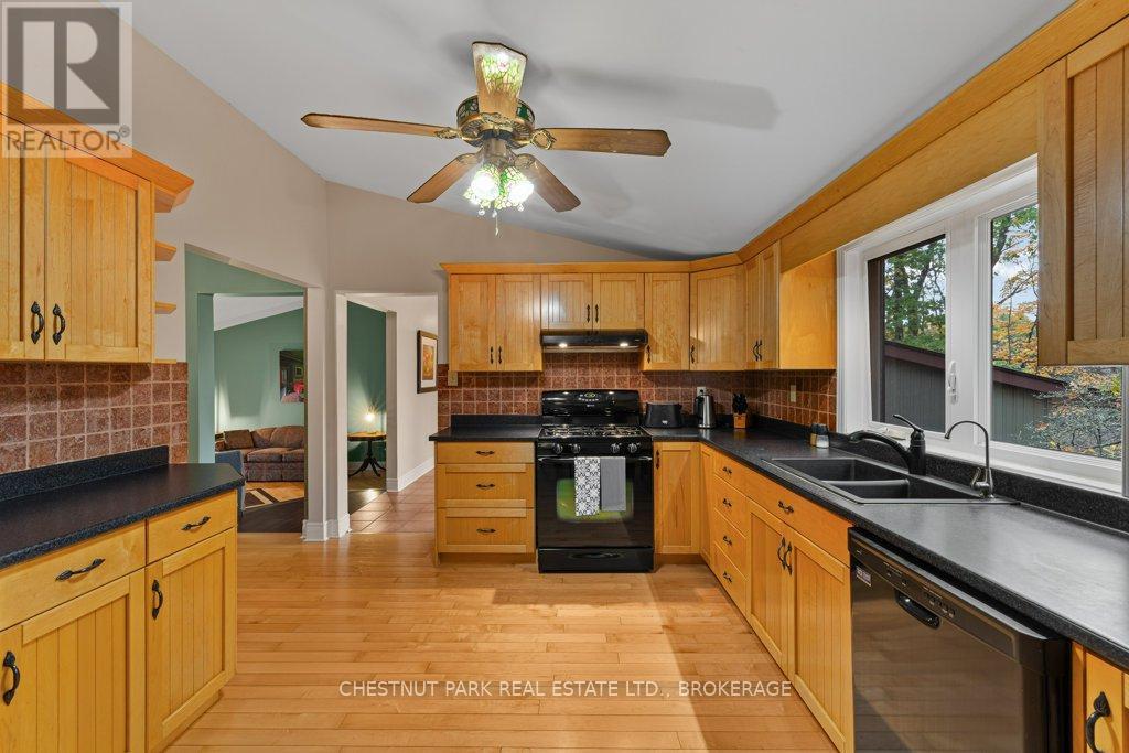 1190 Alamo Lane, Frontenac (Frontenac South), Ontario  K0H 2W0 - Photo 10 - X12483475