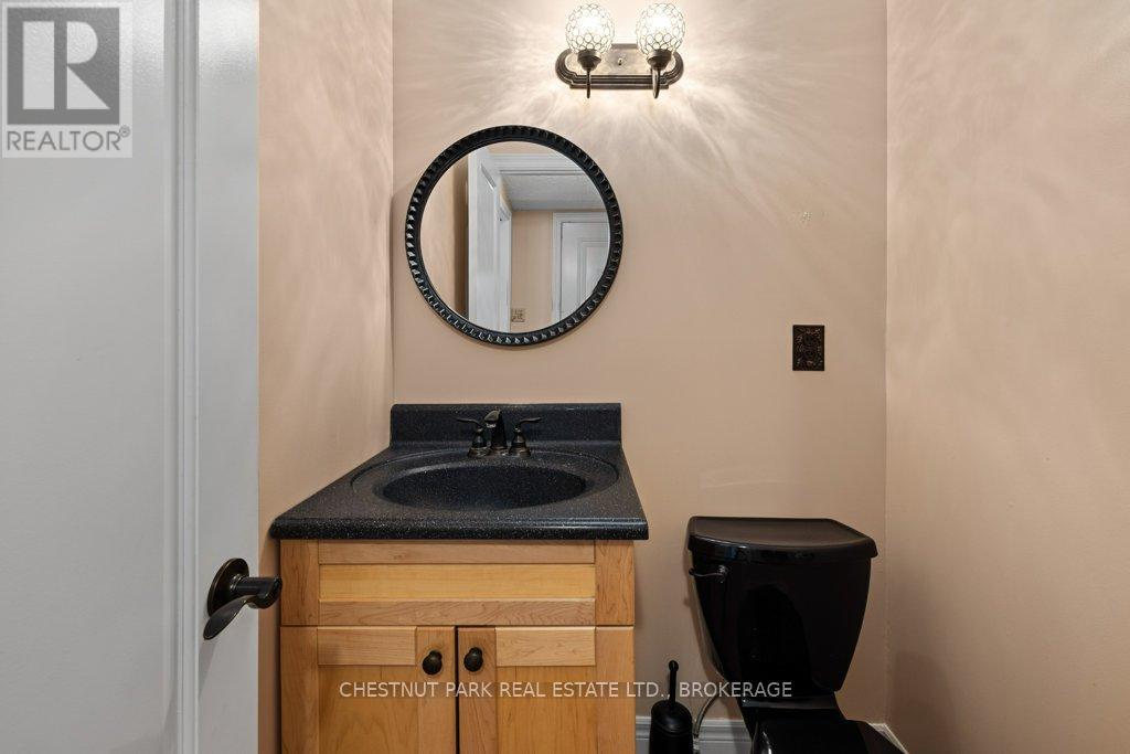 1190 Alamo Lane, Frontenac (Frontenac South), Ontario  K0H 2W0 - Photo 14 - X12483475