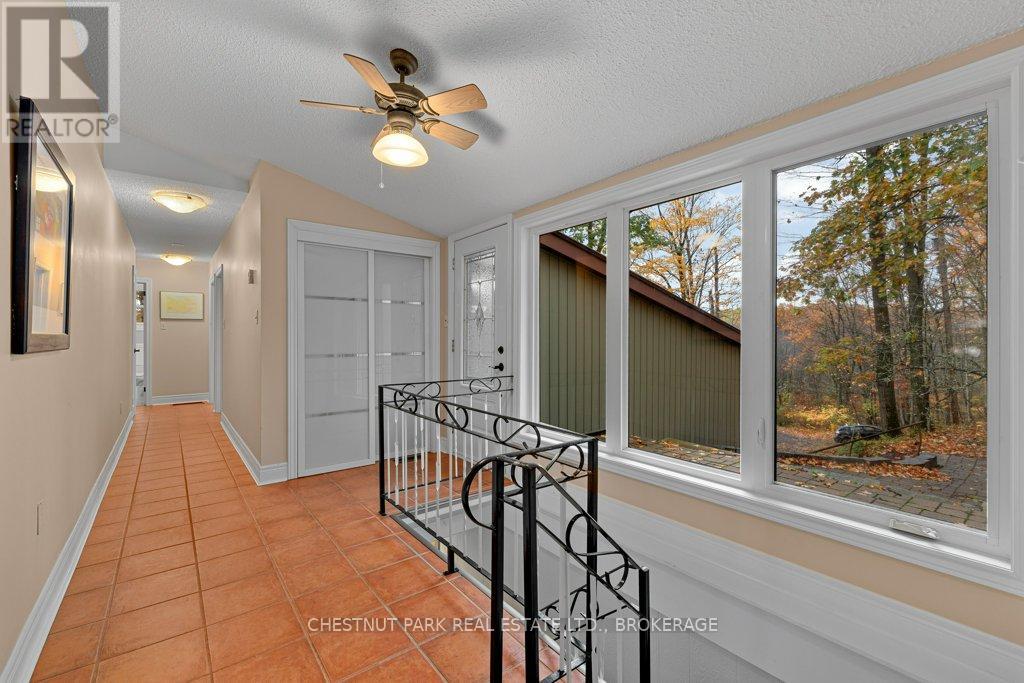 1190 Alamo Lane, Frontenac (Frontenac South), Ontario  K0H 2W0 - Photo 2 - X12483475