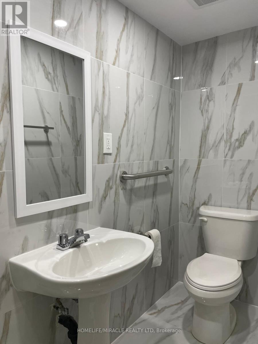67 Shalom Crescent, Toronto (West Humber-Clairville), Ontario  M9V 4J3 - Photo 19 - W12477341