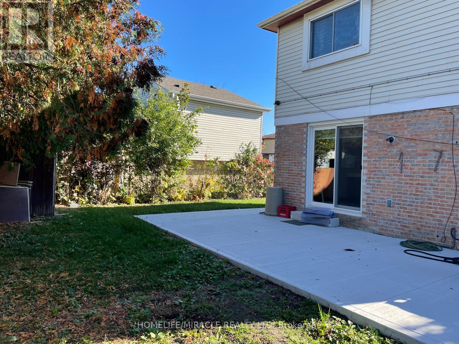 67 Shalom Crescent, Toronto (West Humber-Clairville), Ontario  M9V 4J3 - Photo 49 - W12477341
