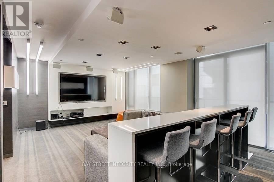 3705 - 101 Peter Street, Toronto (Waterfront Communities), Ontario  M5V 2G9 - Photo 16 - C12483244