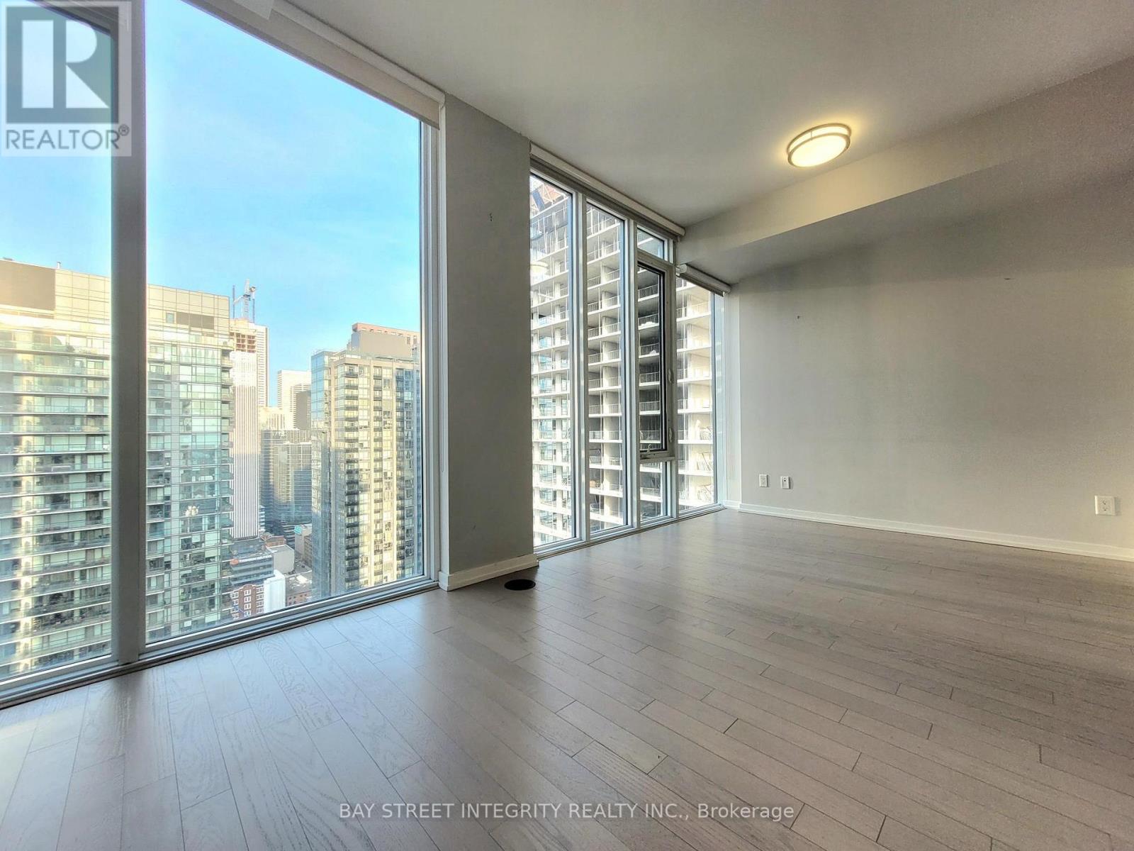 3705 - 101 Peter Street, Toronto (Waterfront Communities), Ontario  M5V 2G9 - Photo 3 - C12483244