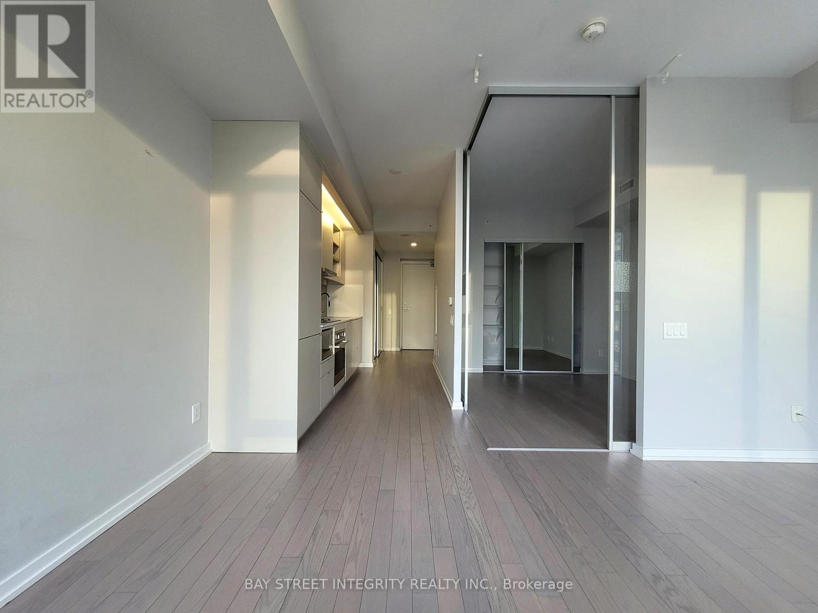 3705 - 101 Peter Street, Toronto (Waterfront Communities), Ontario  M5V 2G9 - Photo 8 - C12483244