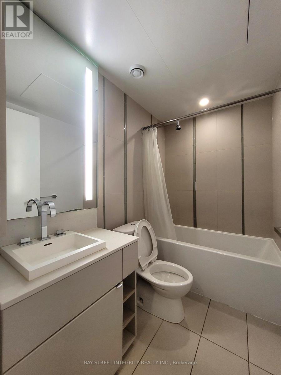 3705 - 101 Peter Street, Toronto (Waterfront Communities), Ontario  M5V 2G9 - Photo 9 - C12483244