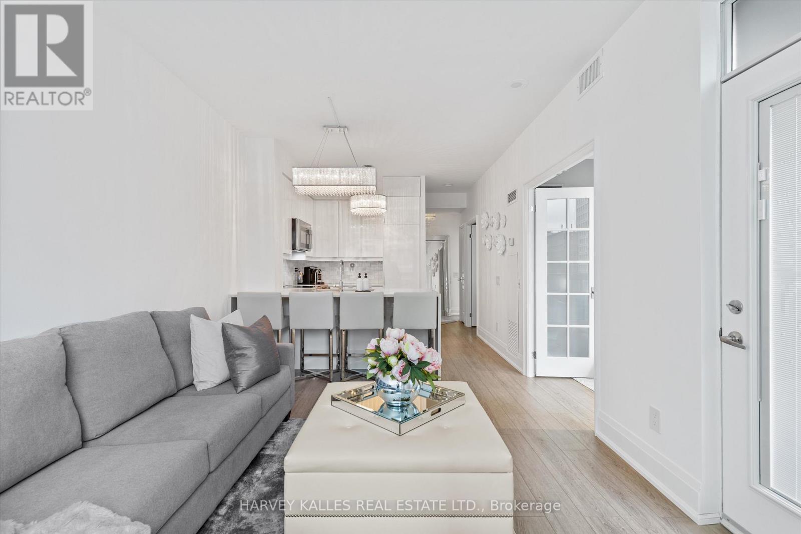 1205 - 1121 Bay Street, Toronto (Bay Street Corridor), Ontario  M5S 2B3 - Photo 11 - C12483266