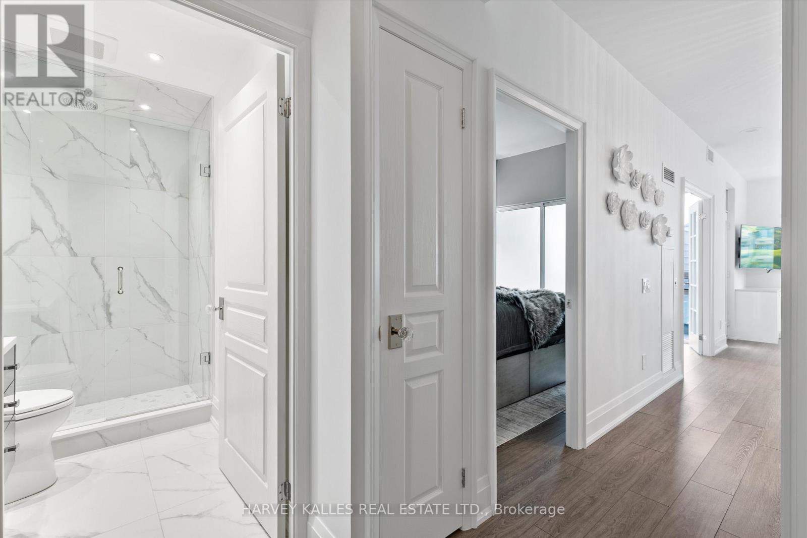 1205 - 1121 Bay Street, Toronto (Bay Street Corridor), Ontario  M5S 2B3 - Photo 17 - C12483266