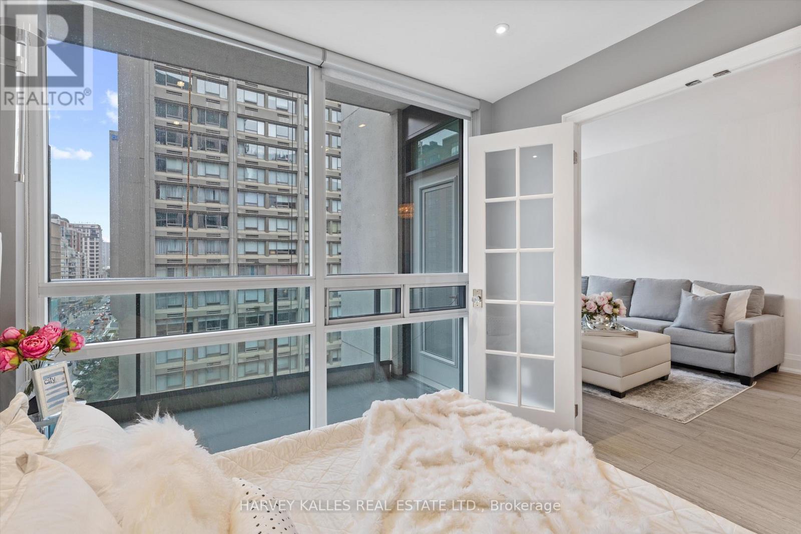 1205 - 1121 Bay Street, Toronto (Bay Street Corridor), Ontario  M5S 2B3 - Photo 20 - C12483266