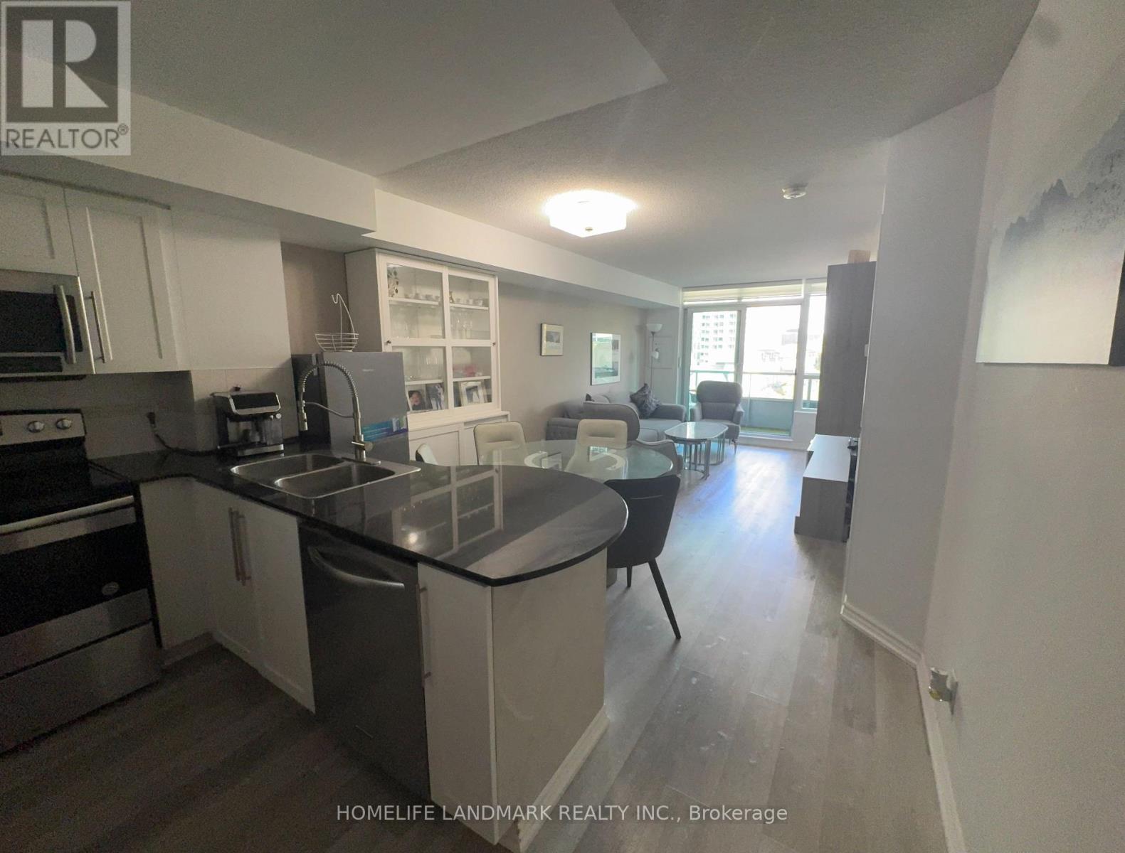 # 405 - 17 Barberry Place, Toronto, Ontario  M2K 3E2 - Photo 7 - C12483271