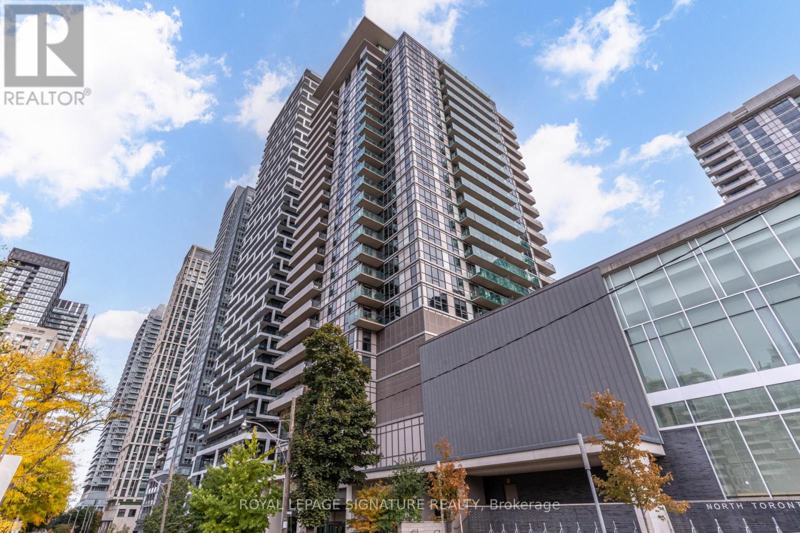 1303 - 25 BROADWAY AVENUE, Toronto, Ontario