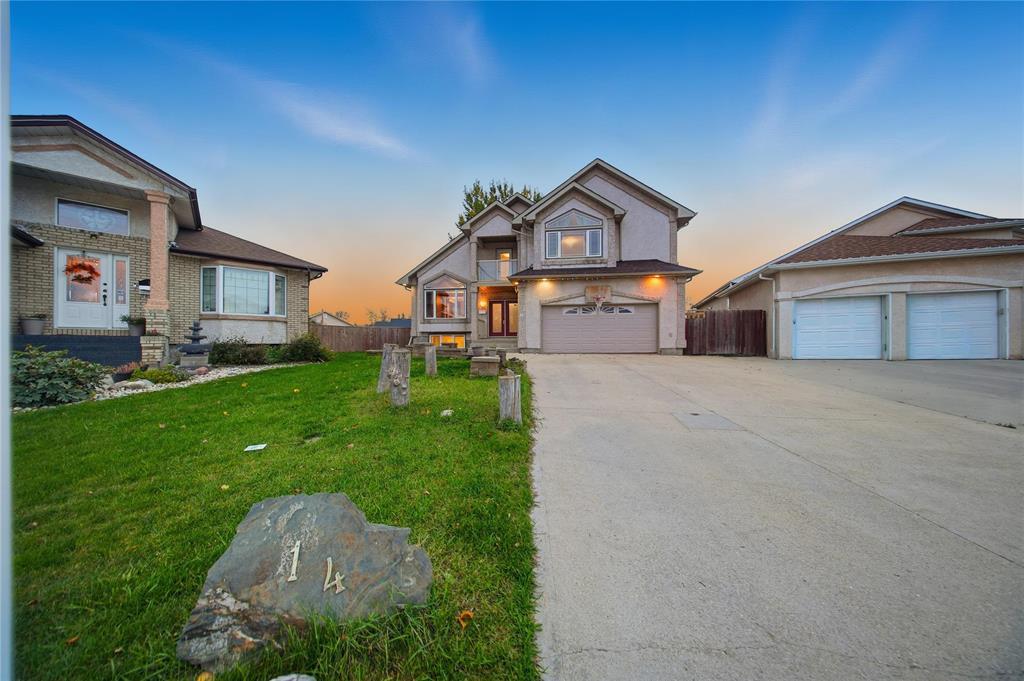 14 Jack Kolt Place, Winnipeg, Manitoba  R2P 2M3 - Photo 1 - 202527364
