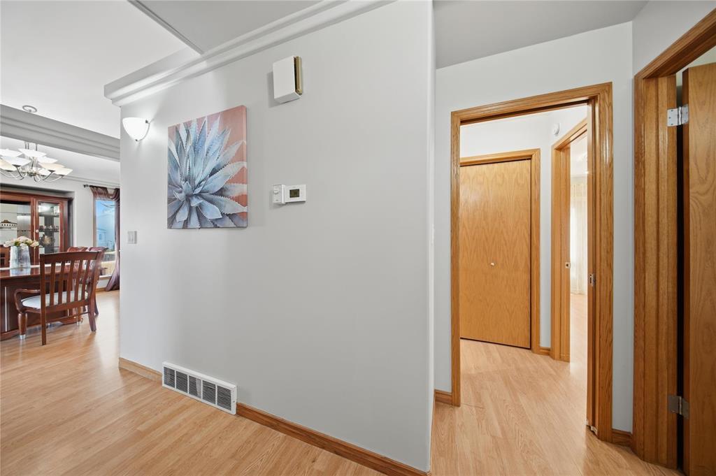 14 Jack Kolt Place, Winnipeg, Manitoba  R2P 2M3 - Photo 6 - 202527364