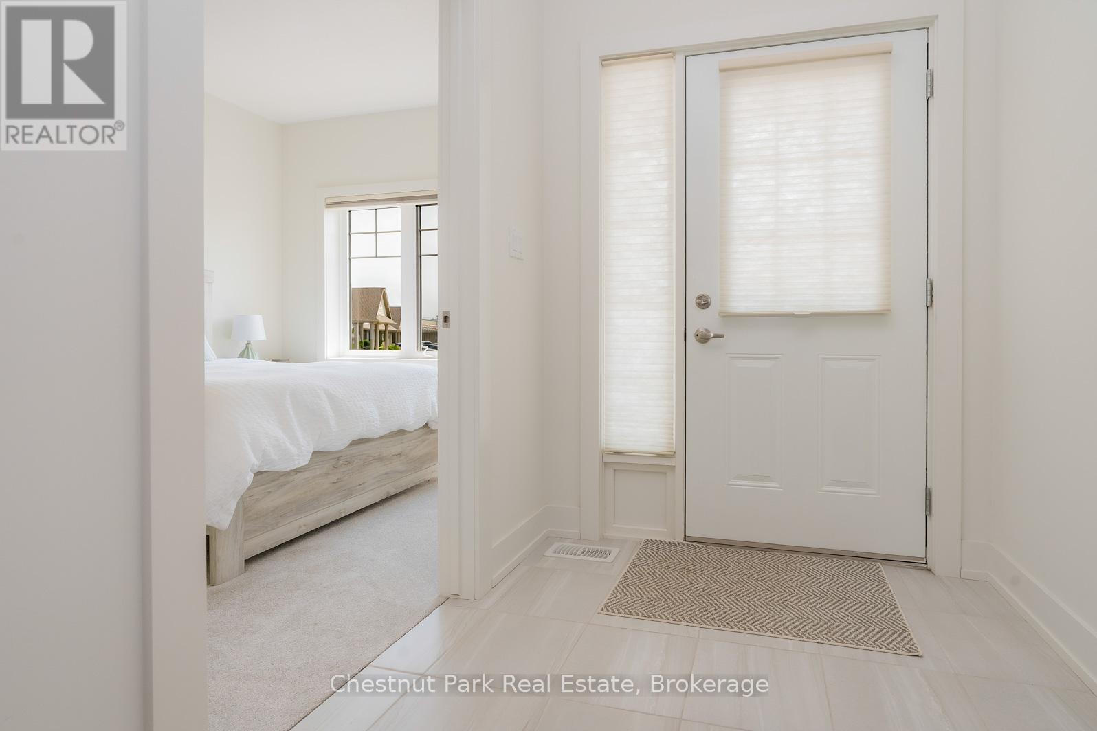 161 Hawthorn Crescent, Georgian Bluffs, Ontario  N0H 1S0 - Photo 26 - X12376717
