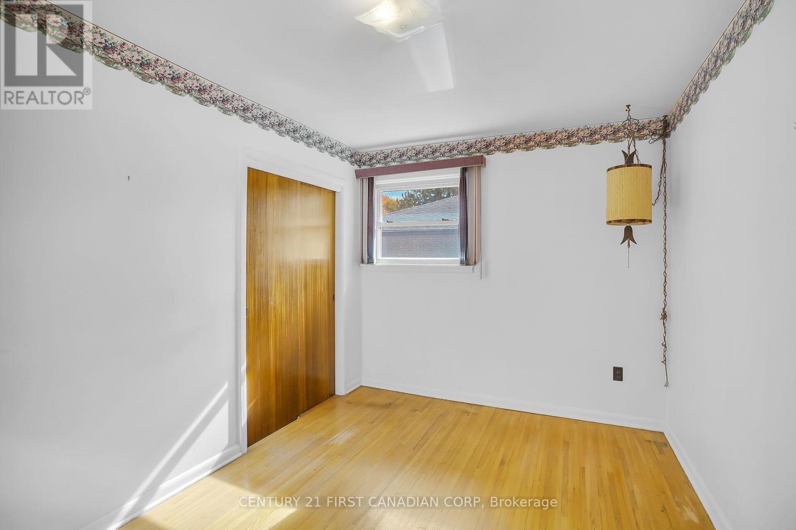 119 Bancroft Road, London East, Ontario  N5V 1C6 - Photo 11 - X12483305