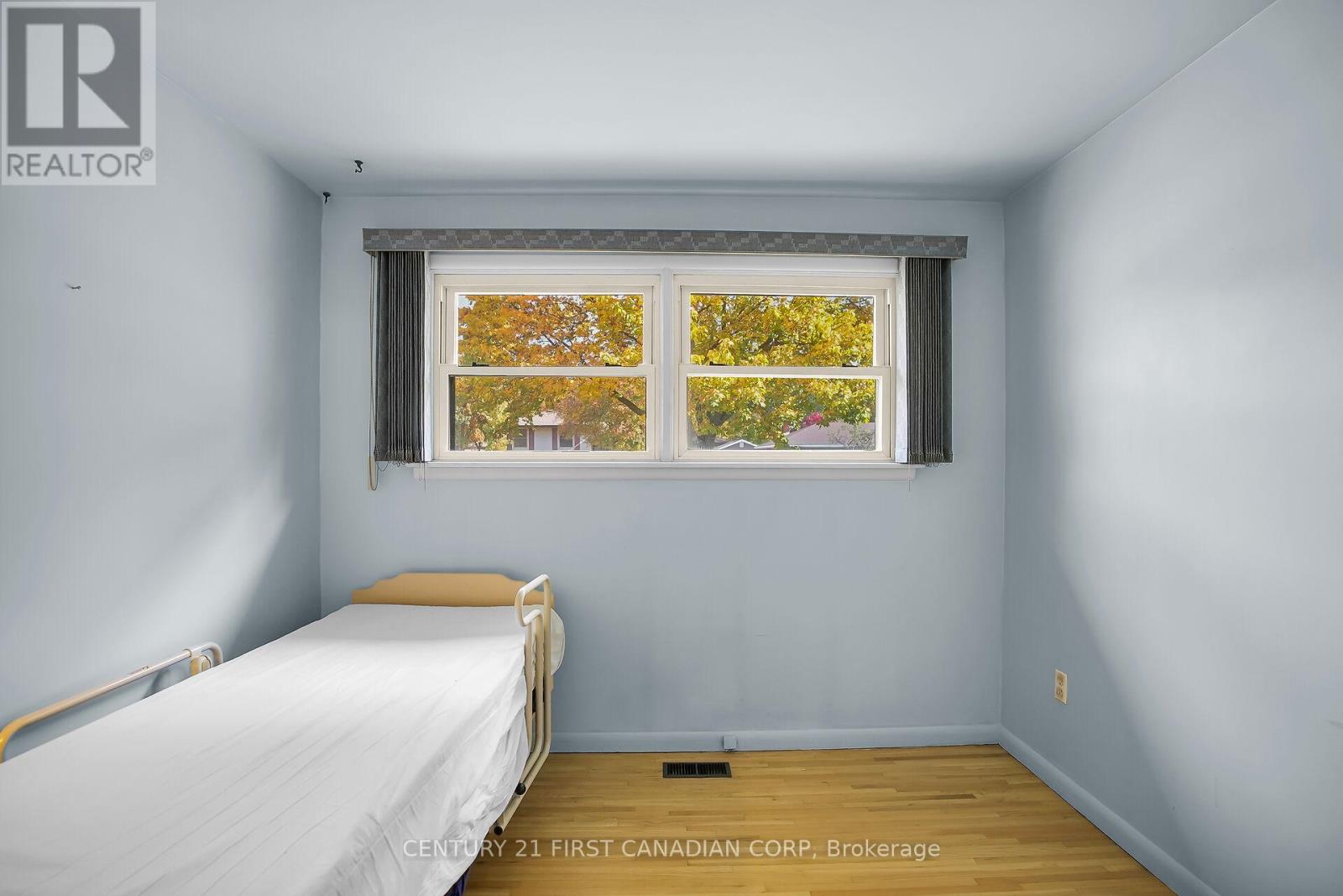 119 Bancroft Road, London East, Ontario  N5V 1C6 - Photo 12 - X12483305