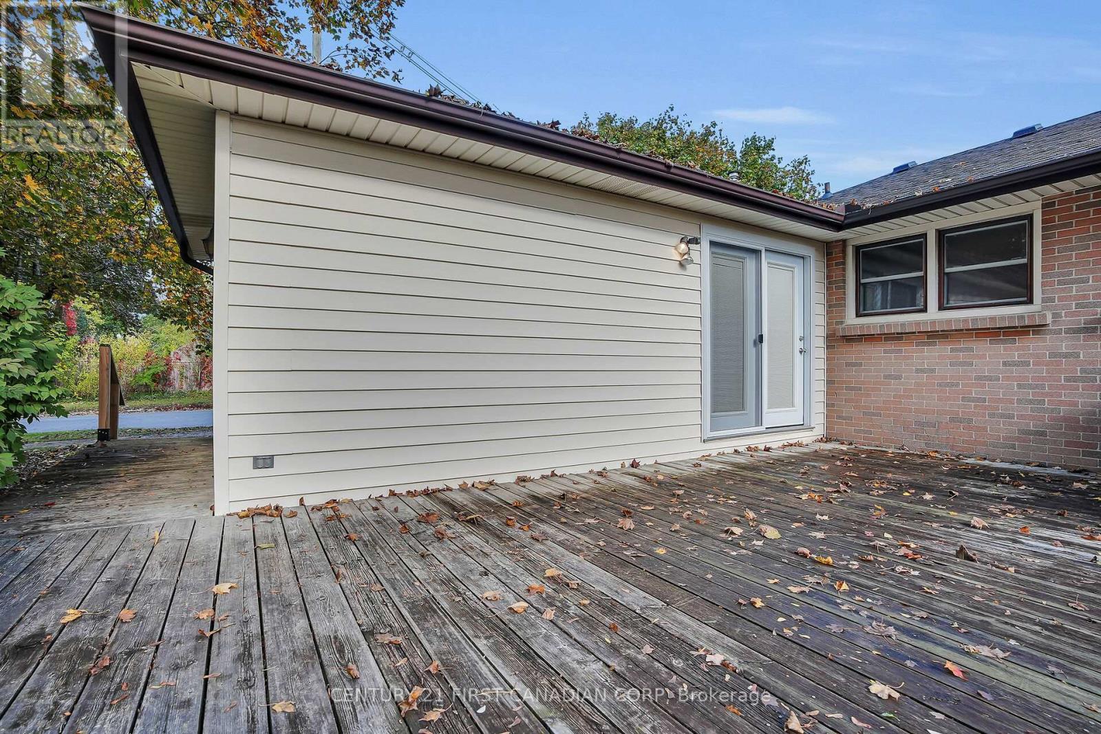 119 Bancroft Road, London East, Ontario  N5V 1C6 - Photo 32 - X12483305