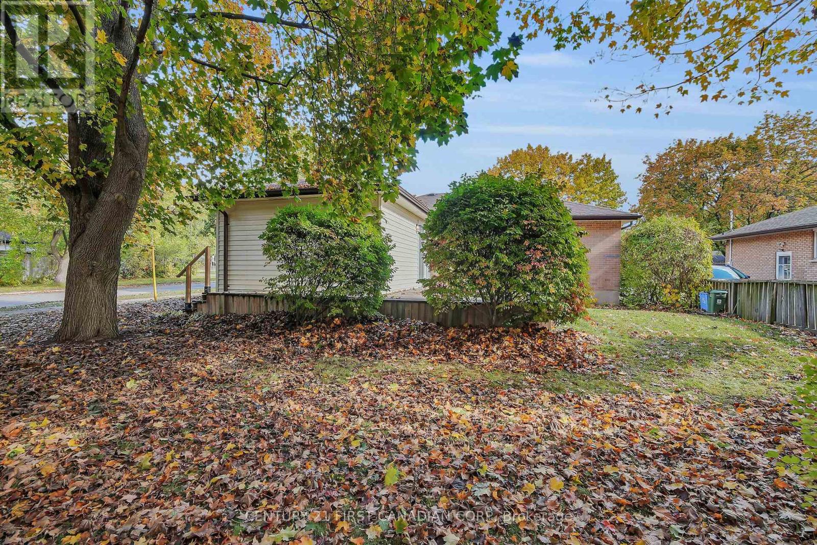 119 Bancroft Road, London East, Ontario  N5V 1C6 - Photo 36 - X12483305