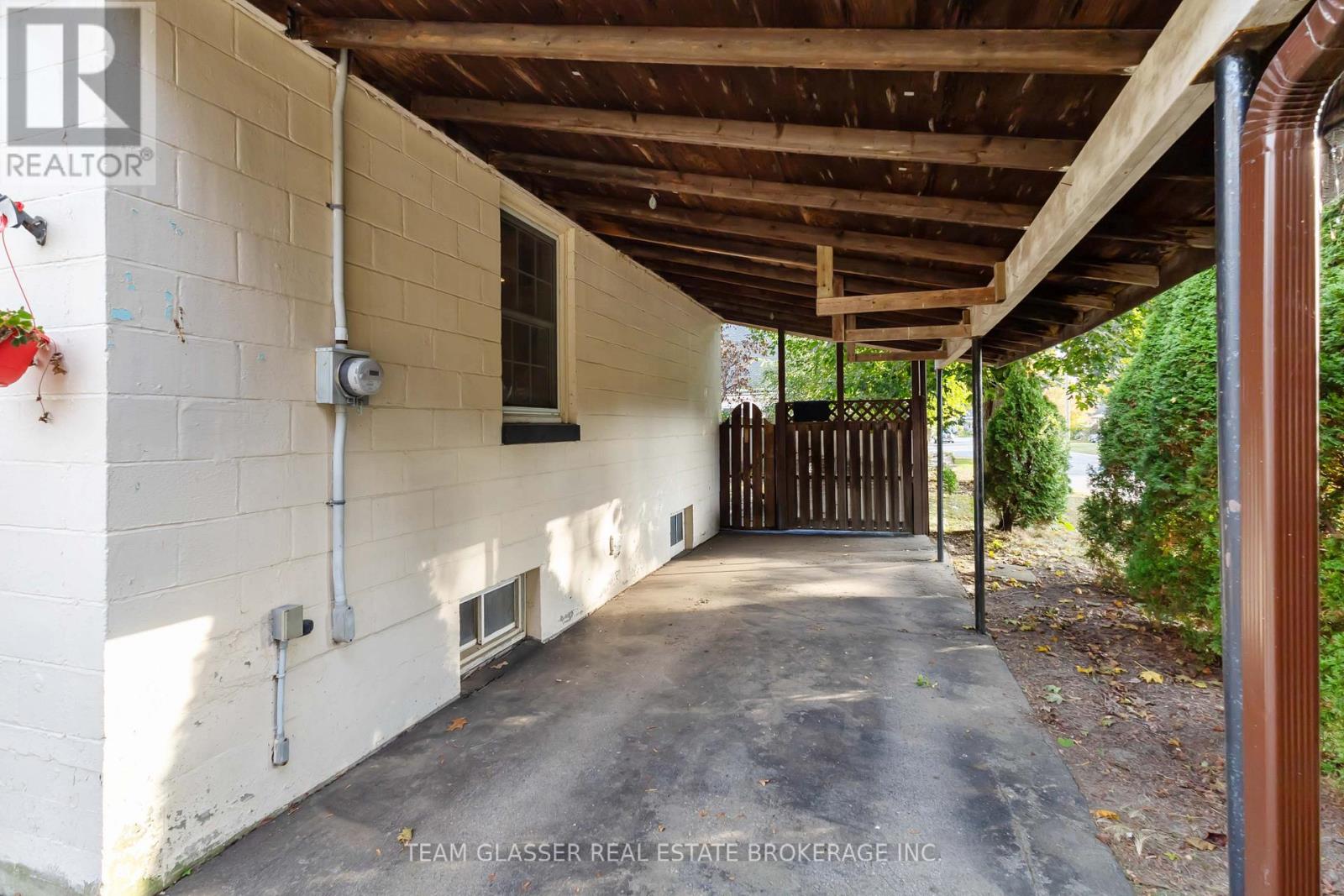 1 Cypress Street, St. Thomas, Ontario  N5R 1N2 - Photo 4 - X12483405