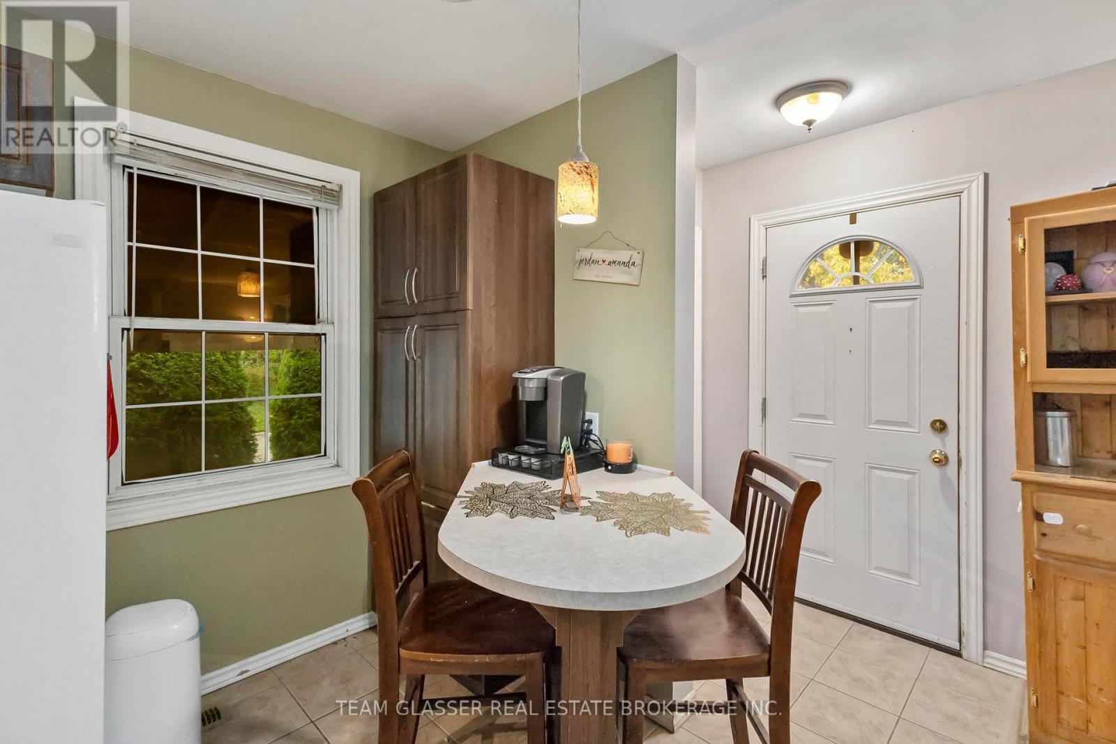 1 Cypress Street, St. Thomas, Ontario  N5R 1N2 - Photo 5 - X12483405