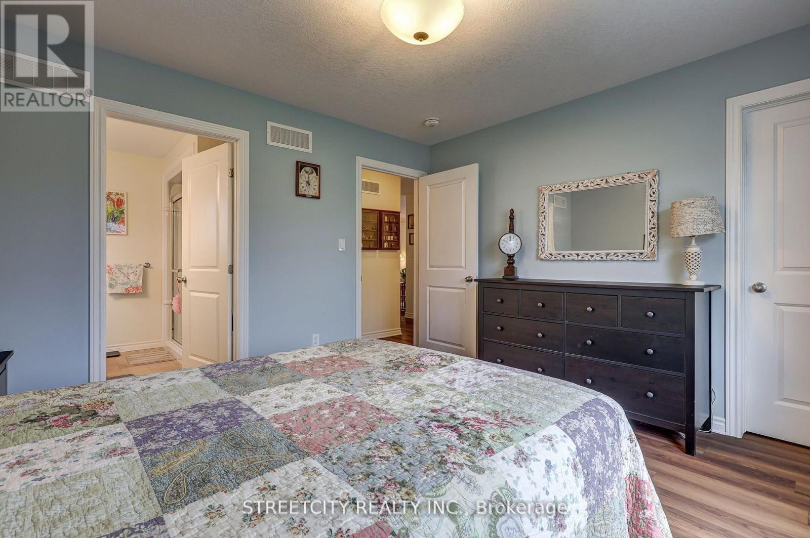 31 Acorn Trail, St. Thomas, Ontario  N5R 0H5 - Photo 14 - X12483430