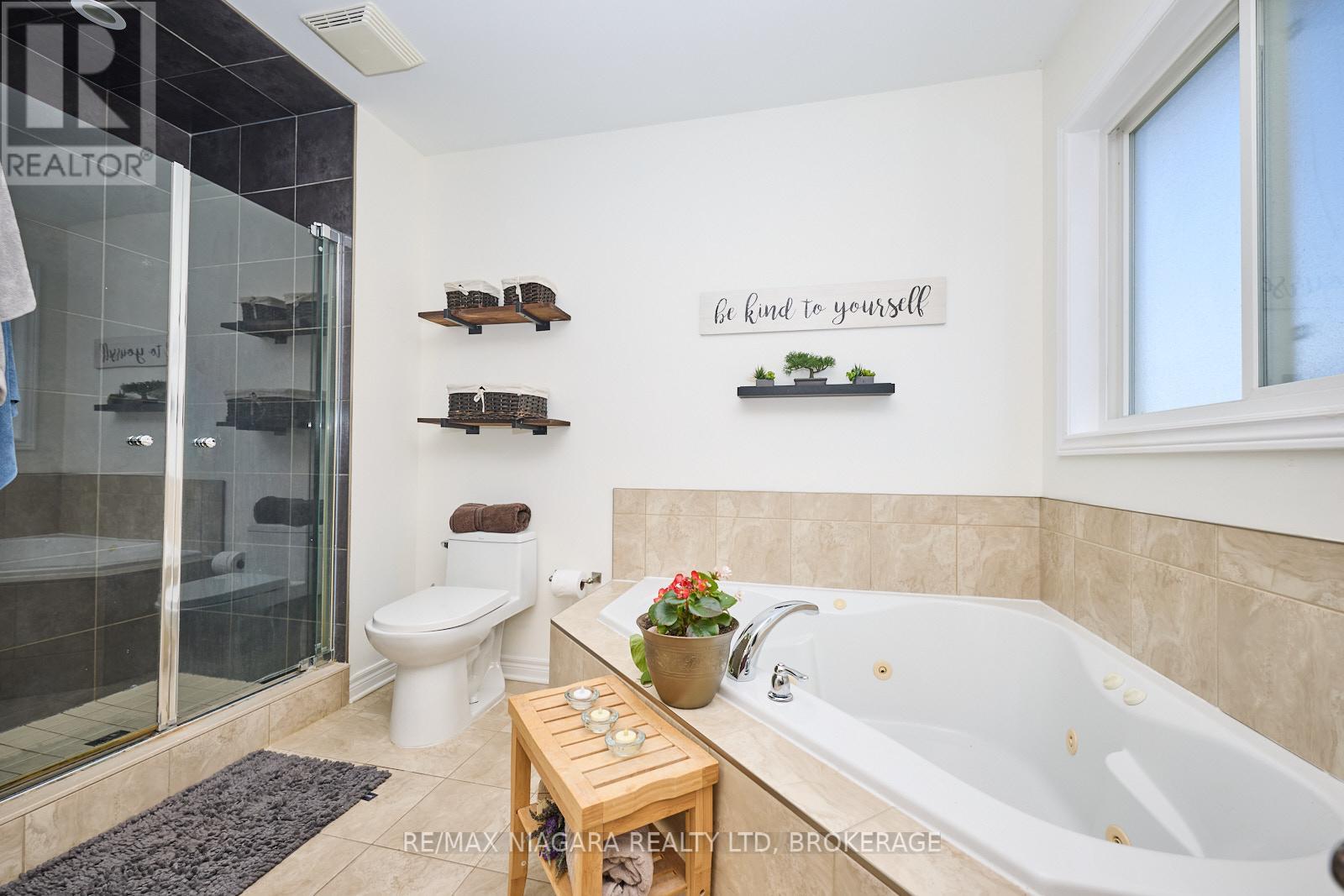 690 Brian Street, Fort Erie, Ontario  L2A 6W2 - Photo 25 - X12271909