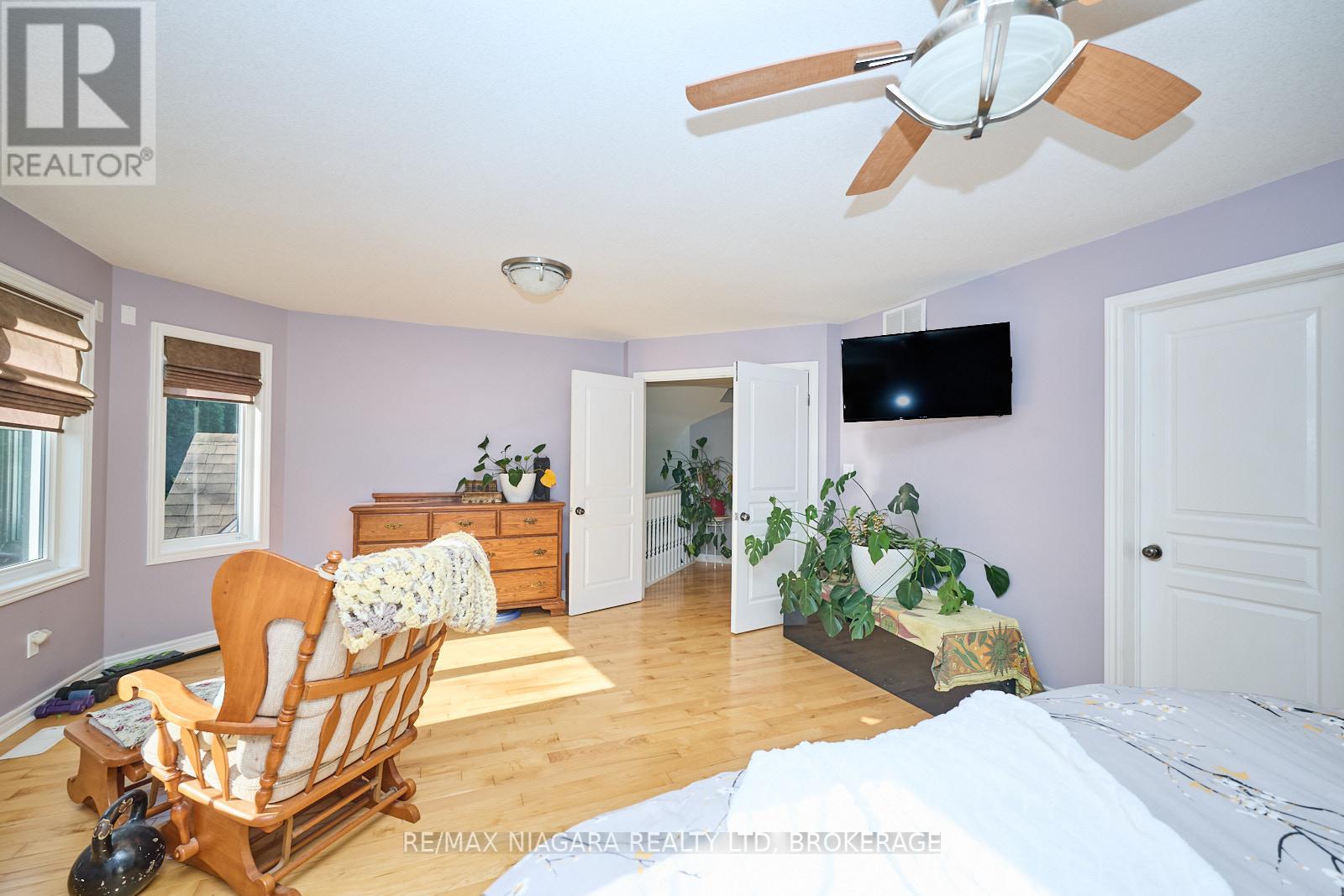 690 Brian Street, Fort Erie, Ontario  L2A 6W2 - Photo 23 - X12271909