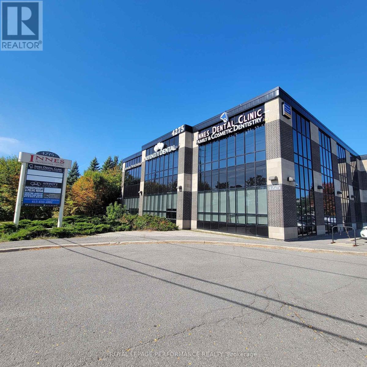 200F - 4275 INNES ROAD, Ottawa, Ontario