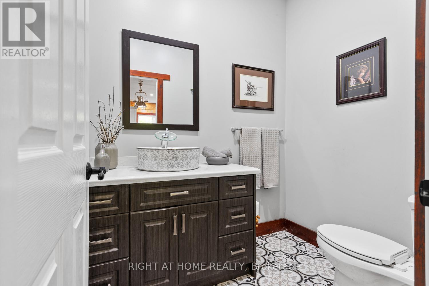 177 Ellwood Crescent, Kawartha Lakes, Ontario  K0M 1A0 - Photo 25 - X12299930